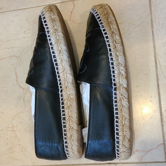 CHANEL Black Lambskin Leather CC Logo Espadrilles [size 38] - Picture 5 of 10